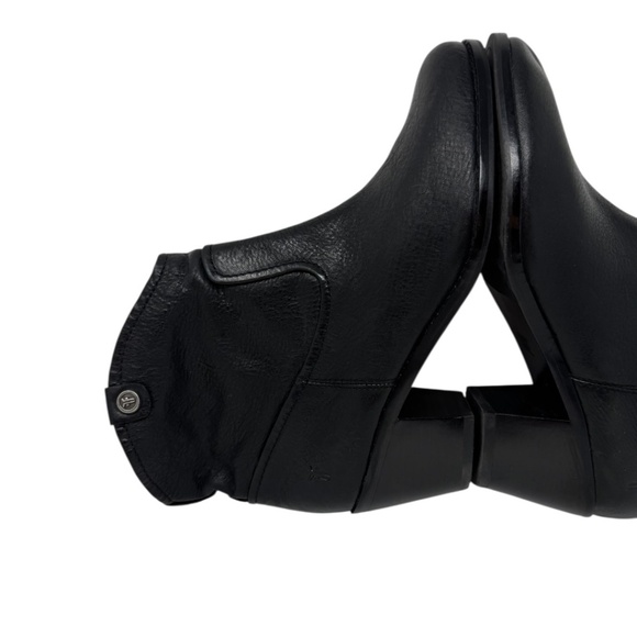 Frye Jolene Short Pull On Black Boot - Picture 9 of 13